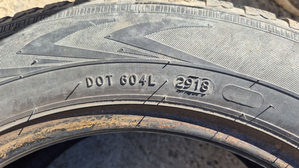 2 бр. зимни гуми Nokian WRD4 185 60 15