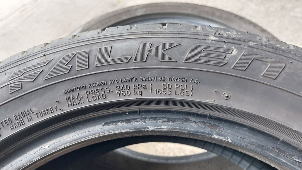 Летни гуми 225/50/17 Falken Azenis 2 броя