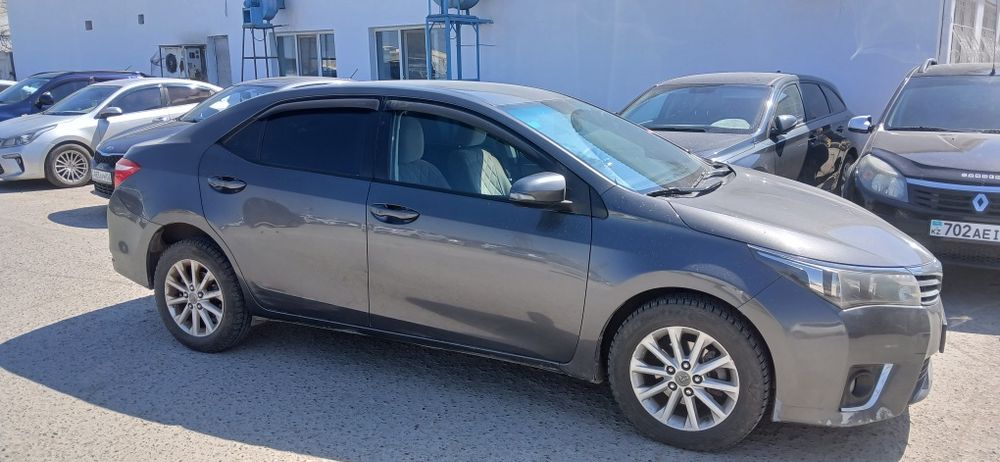 Продаю Тойота королла