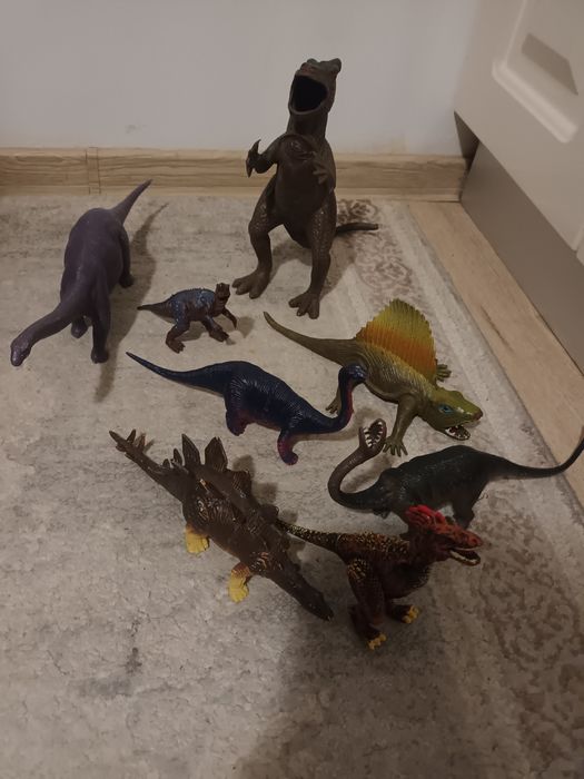 Dinozauri  stare ff buna