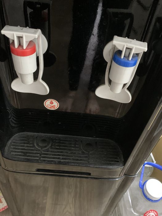 Продам диспенсер