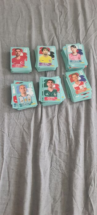 Продавам албума на Panini за световното 2026 заедно с допълнително стикери към него