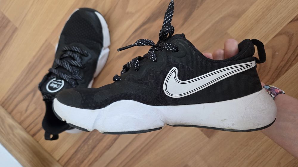Papuci Nike nr. 36