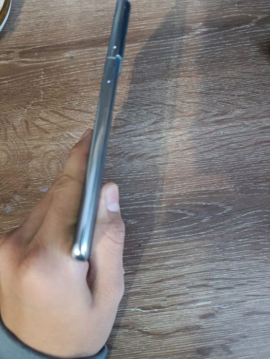 Продаю Samsung s21+