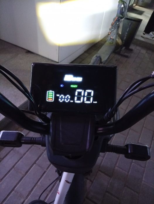 Продаётся скутер.