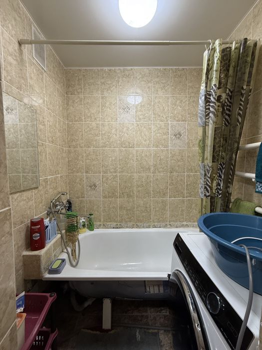 Продаётся трёкомнатная квартира