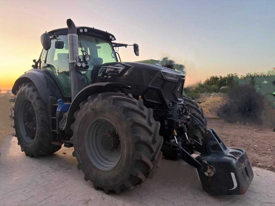Tractor Deutz Fahr 7250 TTV Warrior de 260 CP an 2018 cu 5000 ore IMPECABIL Case Claas New Holland John Deere Fendt Valtra Massey Ferguson