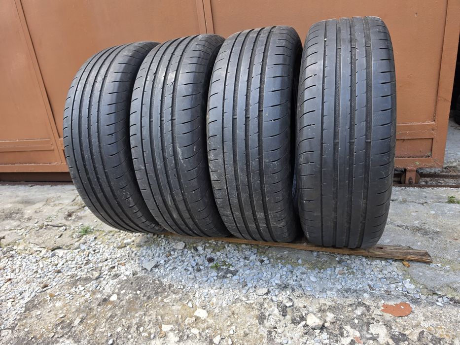 4 бр. летни гуми 235/65/18 GoodYear SUV DOT 2319 4-5 mm