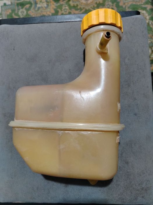 Продаётся бачёк системы охлаждения Матиз