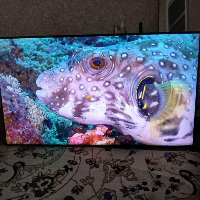 Samsung  smart televizor sotiladi 55 dioganal