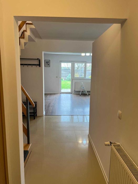 Duplex 4 camere | 112 mp utili | teren 246 mp | garaj lipit de casa | terasă 35 mp | Str. Someșului Florești
