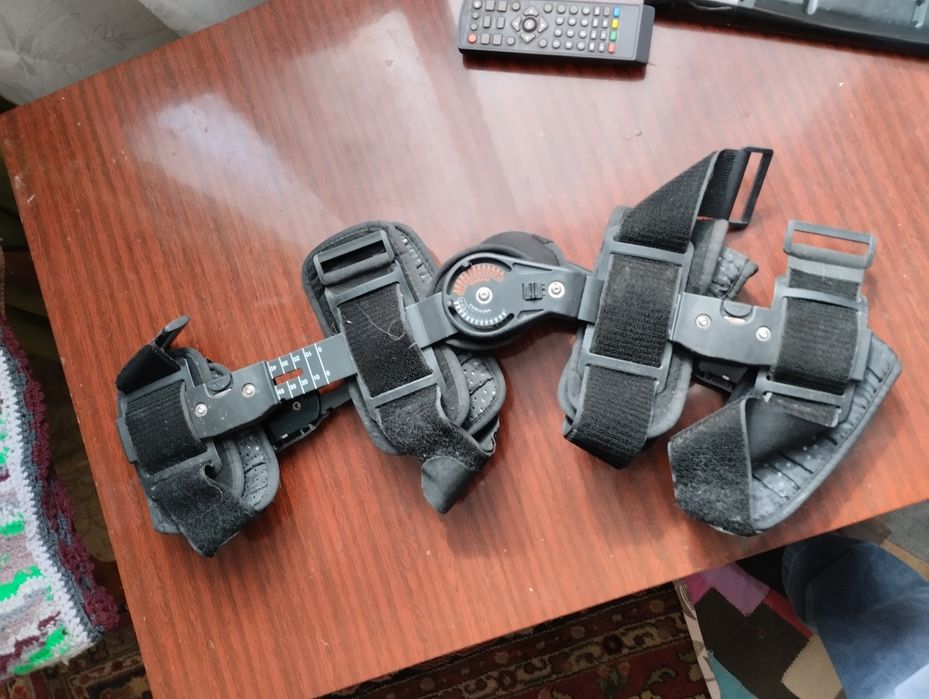 Ортез коленный регулируемый