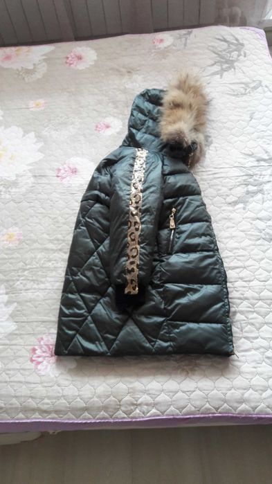 Пуховик пальто для девочки продам