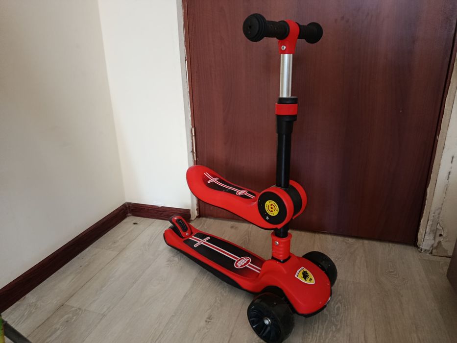 Продаю детский самокат