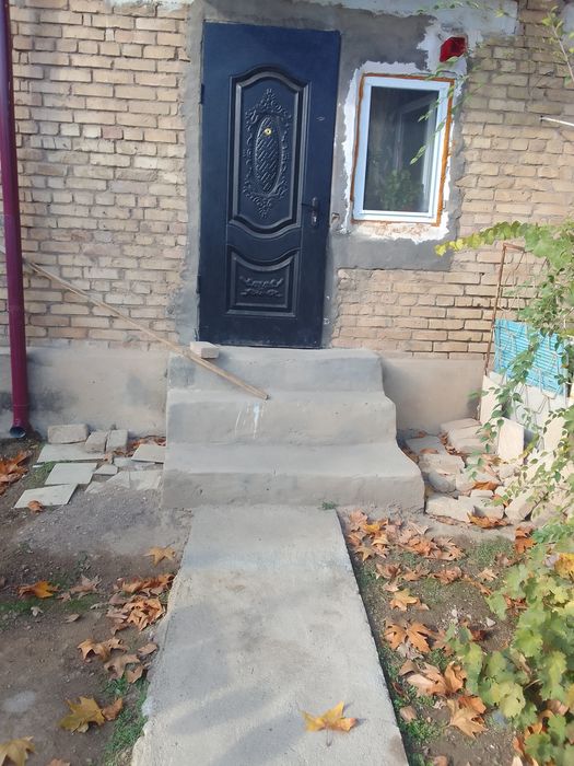 Продаётся однокомнатная квартира с огородом