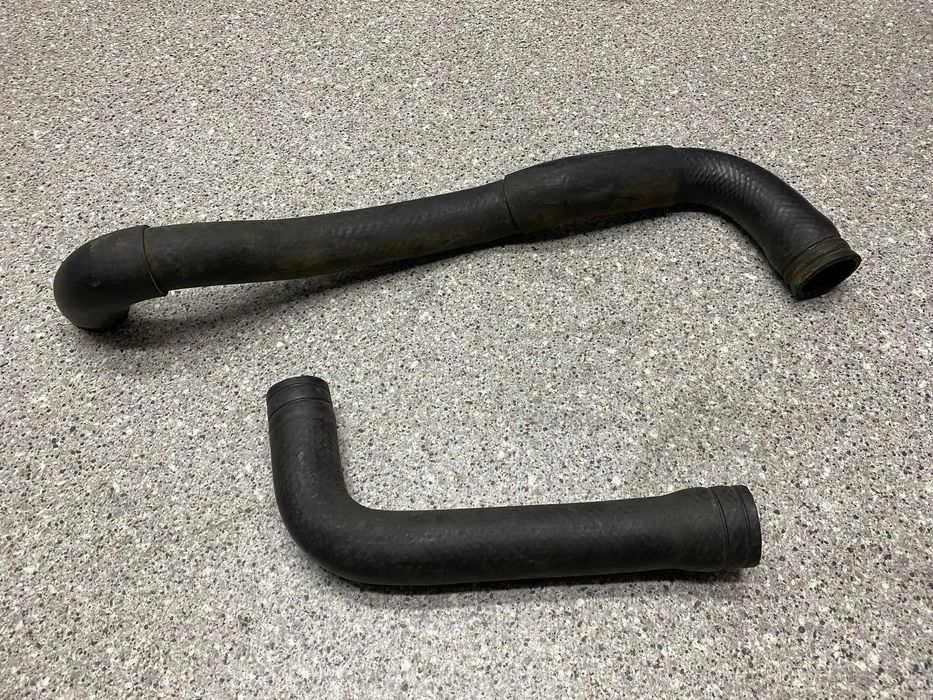 Патрубки на радиатор на Ниссан Мистраль