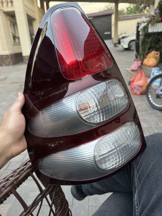 Задний фонарь на Prado 120