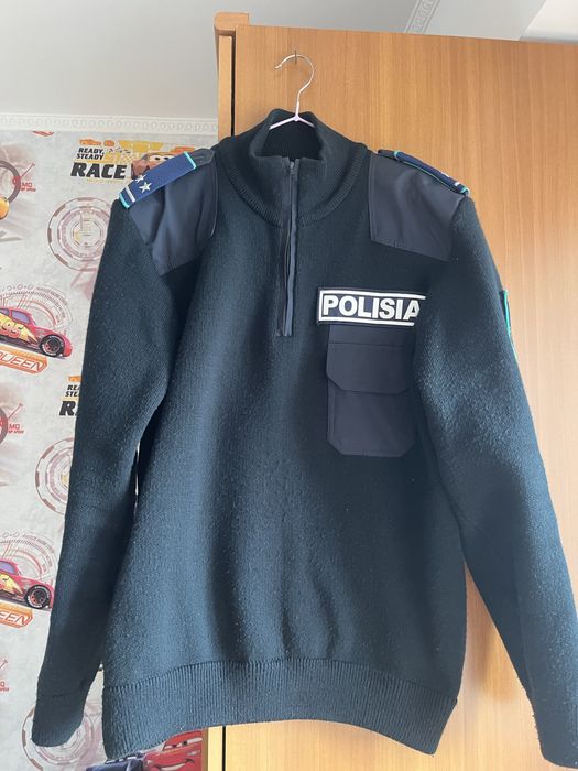 Полицейский одежда