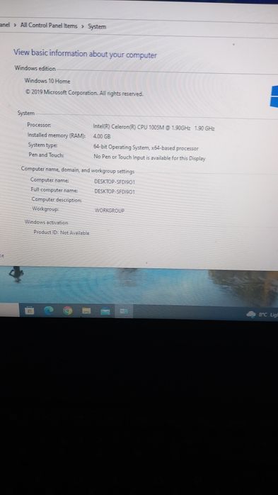 Лаптоп Lenovo и клавиатура