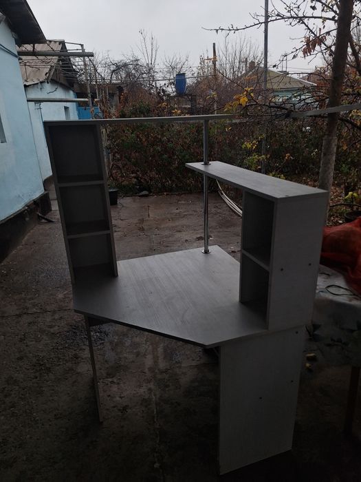Стол угловой компьютерный