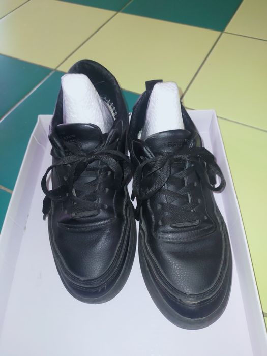 Қалың кроссовка алуға тұрарлық