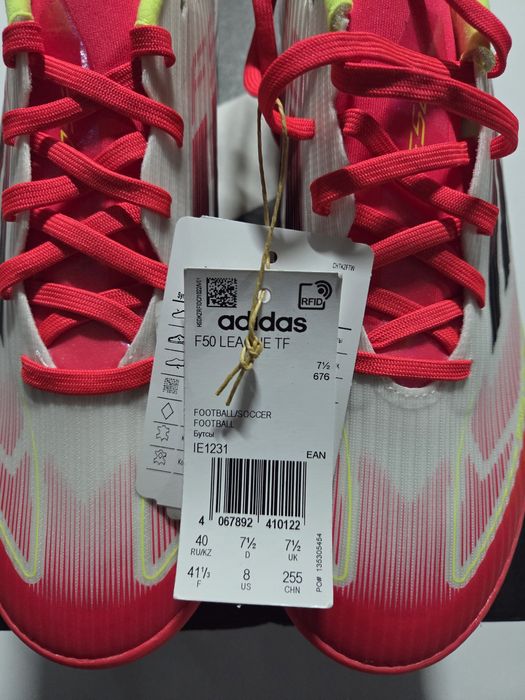 Футбольные бутсы ADIDAS