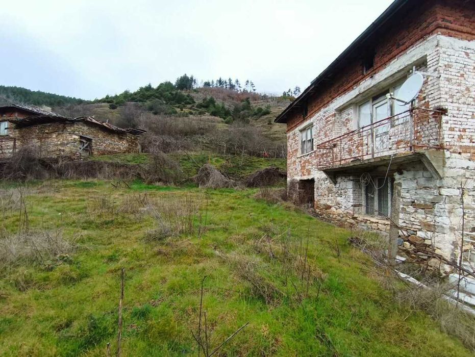 Къща в тихо и спокойно населено място