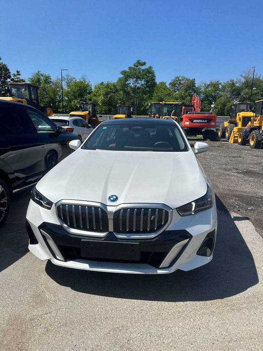 BMW i5  40 L M packet