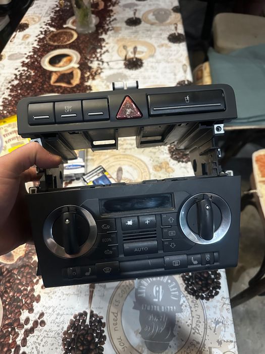 Единичен дин с климатроник за ауди а3 8п