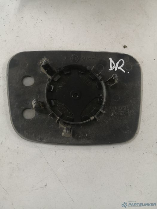 Sticla Oglinda Dreapta Fata Volkswagen Caddy (6K9, 9E7, 9E9) [ 2002 -