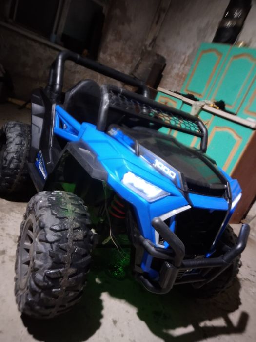 Детский электромобиль