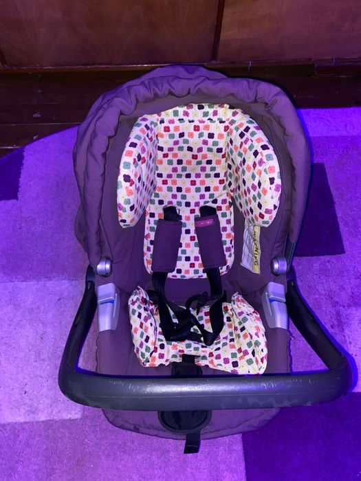 Scaun auto tip scoica