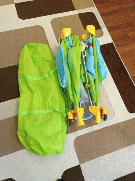 Продам детский складной манеж.