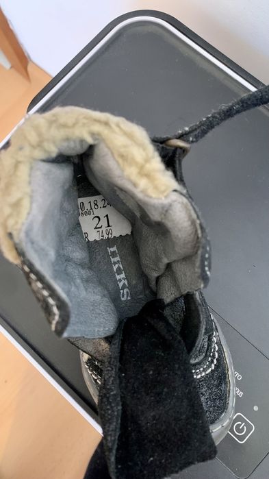 Чисто нови кожени ботушки Ikks, номер 21