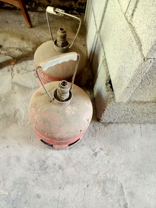 Продам газовые два баллона б/у