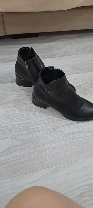 Продам осенне- весеннюю обувь