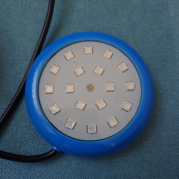 LED лампа с дистанционно управление, 18LED, IP68, 16 цвята