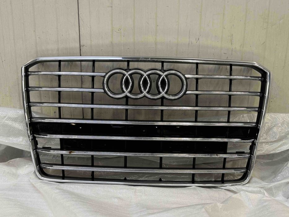 Оригинална решетка за Audi A8 D4