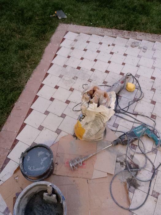 Кафел,майолика,кабанчик терамиз