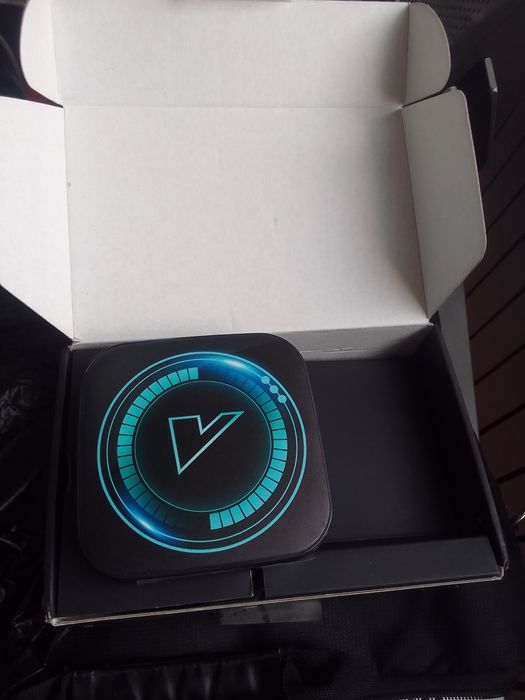 Продам тв бокс и вай фай