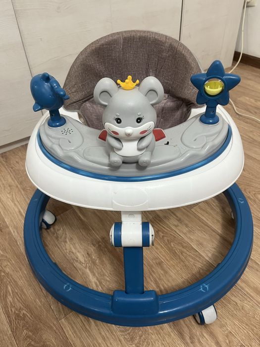 Продам ходунок в отличном состояний