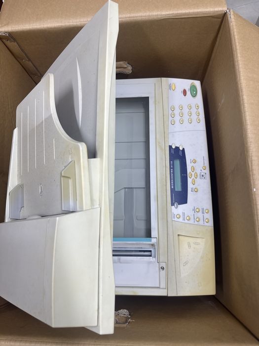 продам принтер НР