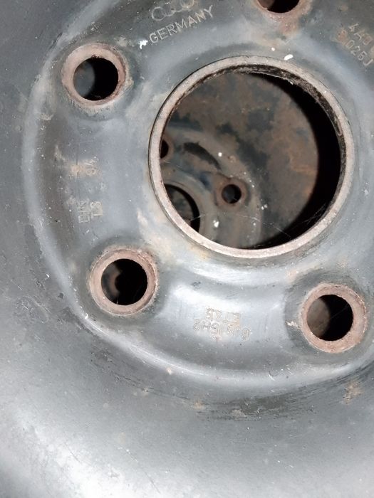 Диски на 15 Фольксваген Ауди 5 дырые