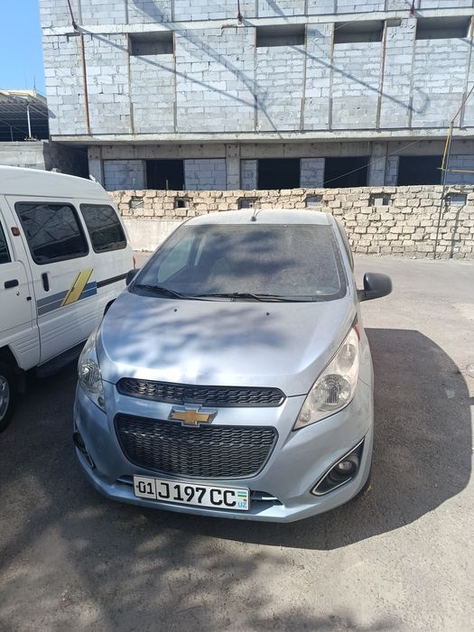 Автомобиль спарк