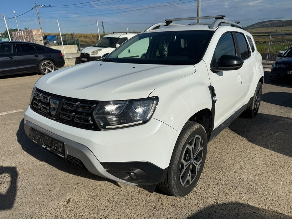 Dezmembrez Dacia duster 2 2021 alb 4X4 1.0 benzina gpl H4D F4 volan stanga