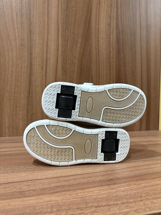 Детски маратонки с прибиращи се колелца от размер 30 до размер 39