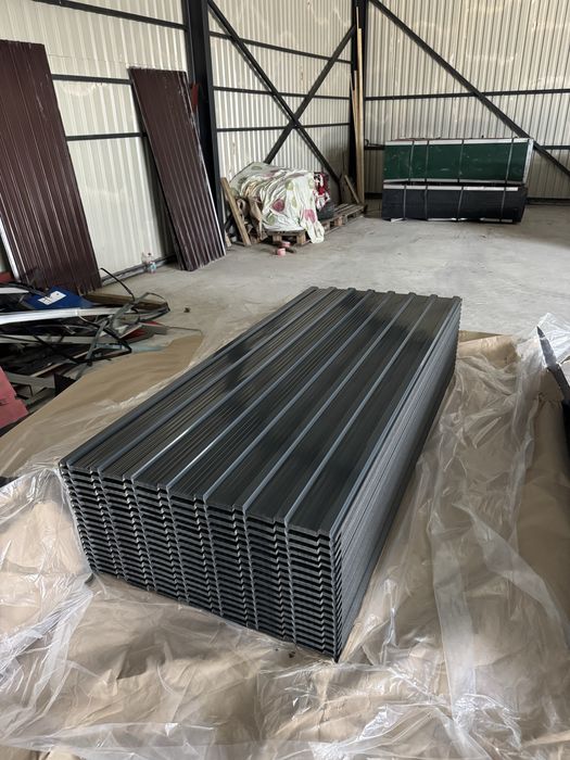 Tabla colorata pentru acoperis rezistenta