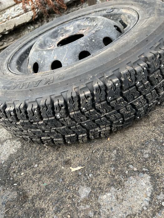 Продам баллоны на ниву комплект