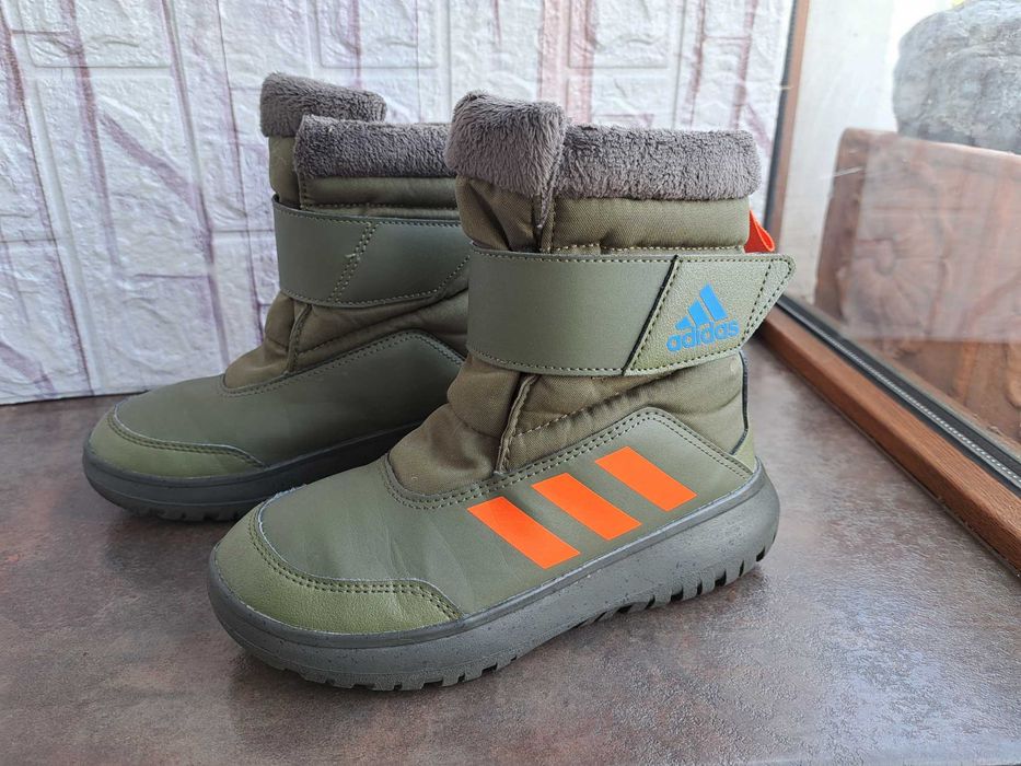 детски ботуши,зимни обувки,боти,апрески,Adidas номер33,5 за момче,адид