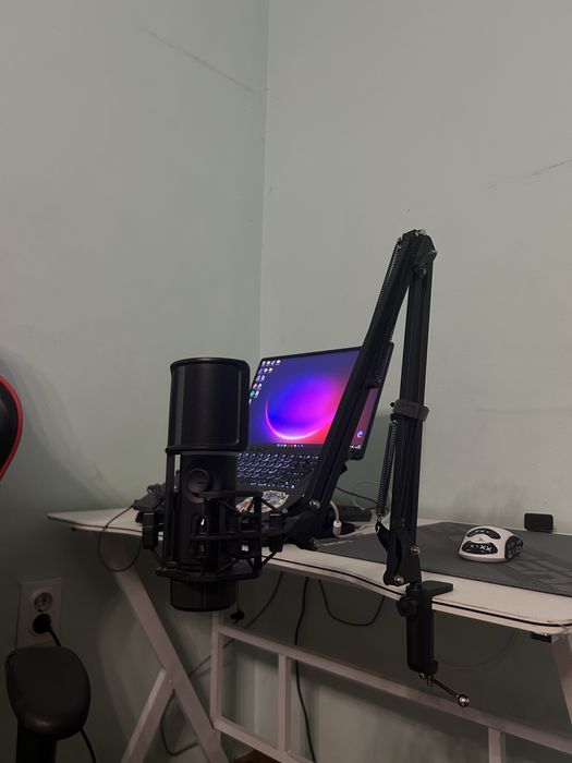 Микрофон для стрима / подкастов / Discord + кронштейн